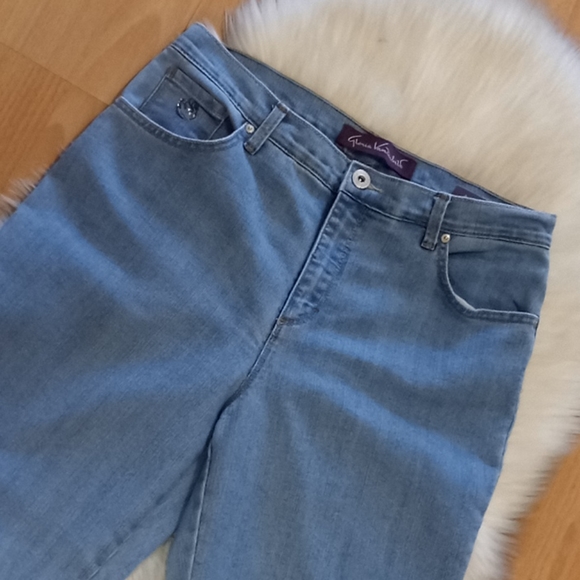 Gloria Vanderbilt Blue Bling Amanda Jeans - Picture 3 of 13